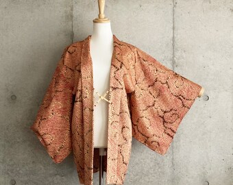 S709: Japanese vintage kimono haori, jacket, robe, dress. Japanese "shibori". Beige. Cloud pattern.