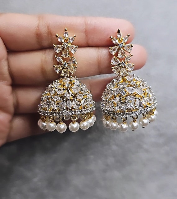 Gold tone round Red-white stone Kerala style earrings dj-37489 – dreamjwell