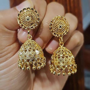 22k echt gouden afwerking Jhumka - Jhumkas- gouden Jhumka - Indiase sieraden - gouden Jhumki - kleine beloorbellen - Pakistaanse sieraden - kleine Jhumka-oorbel
