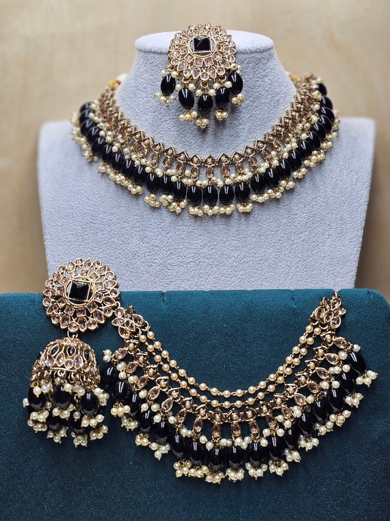 Gold Polki Choker Necklace Set: Indian Kundan Jewelry with Earchain