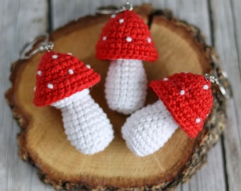 Crochet pattern keychain lucky mushroom - German