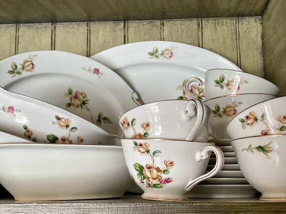 Vintage Lynmore China: Golden Roses Dishes With Gold Trim - Etsy