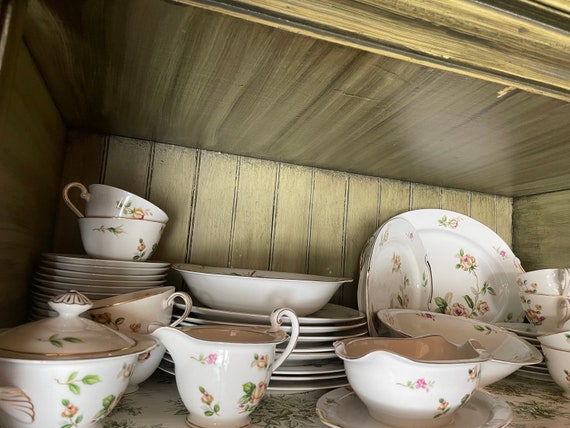 Vintage Lynmore China: Golden Roses Dishes With Gold Trim - Etsy