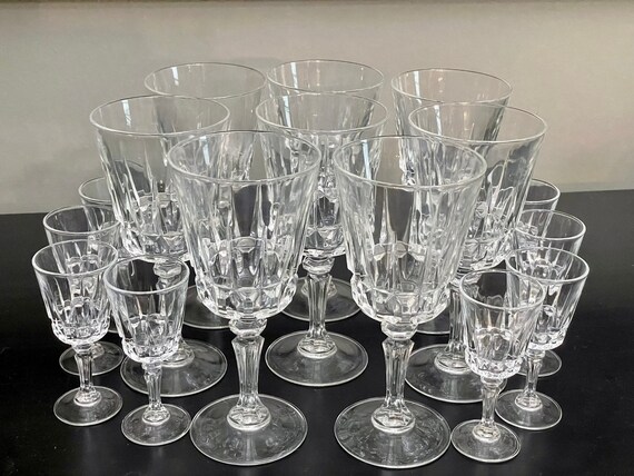 Vintage Cristal D'arques Chantelle Crystal Glassware Set: 16 Pc Water and  Cordial Glasses - Etsy
