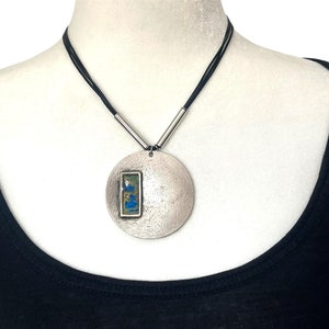 Fluid Art Necklace, Abstract Art Necklace, Acrylic Pour Necklace, Leather Necklace, Statement Necklace, Abstract Art Jewelry, Fluid Art