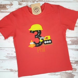 Bagger Geburtstsgasshirt Kinder / Mini Bauherr / Bauarbeiter T-shirt / Personalisierbar mit Zahl und Name / Geburtstag Junge Shirt T-shirt Rot