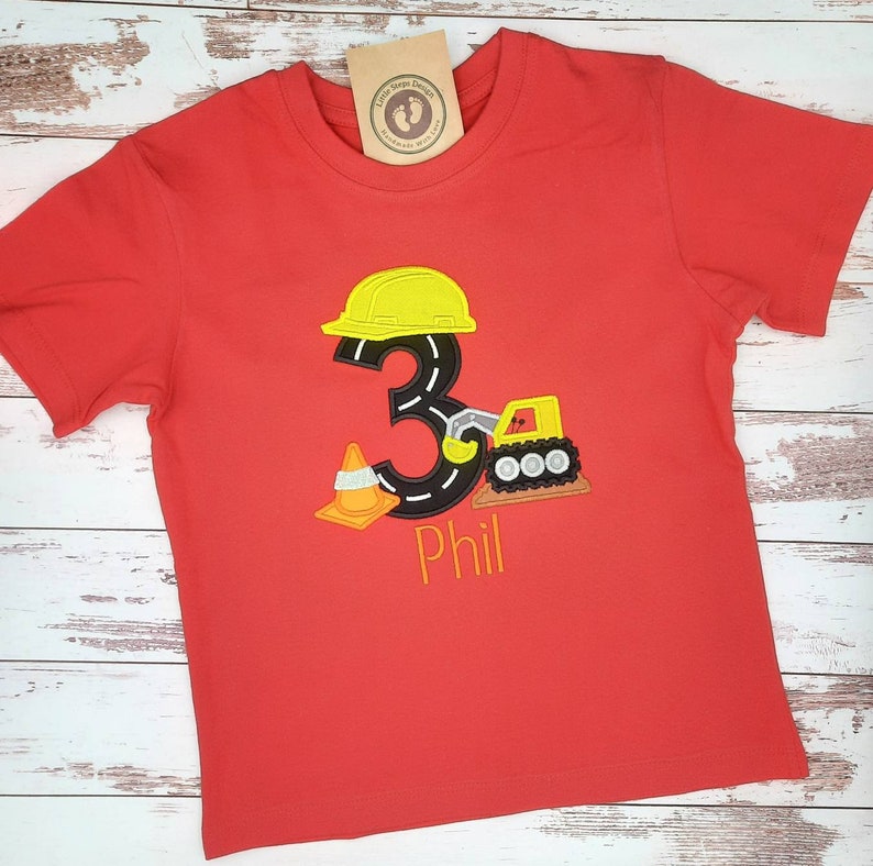 Bagger Geburtstsgasshirt Kinder / Mini Bauherr / Bauarbeiter T-shirt / Personalisierbar mit Zahl und Name / Geburtstag Junge Shirt T-shirt Rot