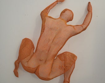 3D Wire Orange Climber Man: Iron Mesh Sculpture for Wall Art Décor