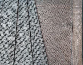 Sari de seda Banarasi azul pavo real: tejido manual Anmol Zari