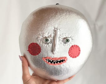 Escultura original de cara de luna para colgar en la pared, muñeca lunar, espeluznante y linda, Artdoll Ooak