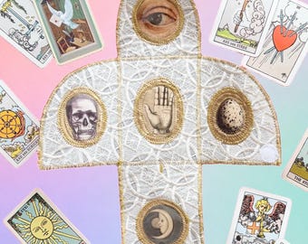 White Tarot Deck Pocket Altar, Tarot Card Holder, Portable Tarot Cloth, Five Card Spread Mat, Witchy Accessories
