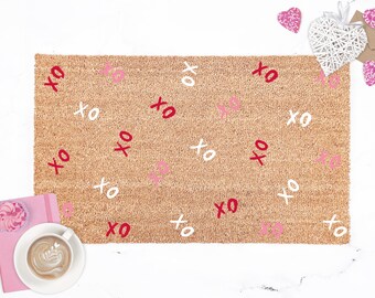 XO Patterned Doormat: Valentines Day Welcome Mat