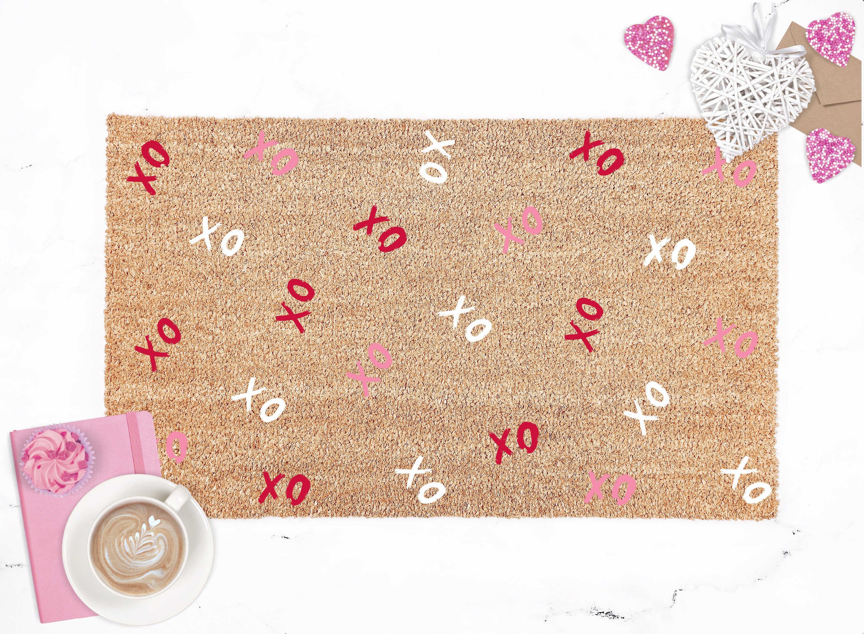 XO Patterned Doormat: Valentines Day Welcome Mat