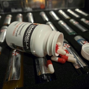 Resident Evil Outbreak Anti-Virus L bottle