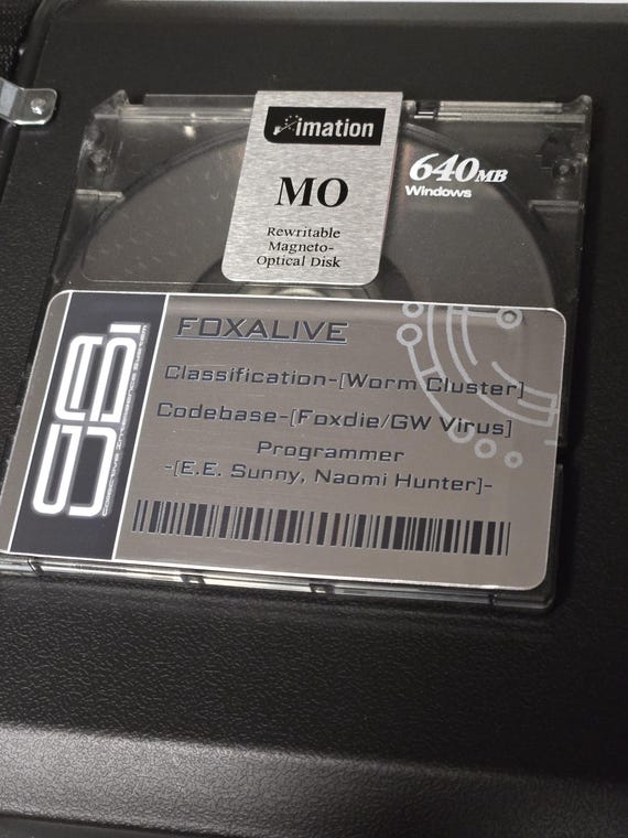 その他 L GEAR SOLID 2 Optical Card Amazon.co.jp: Metal Gear Solid 2 Promotional Special Card Type CD