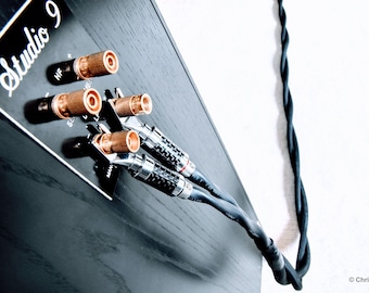 World of Twist 7AWG audiophile loudspeaker cables. Custom made by Chris Cables.