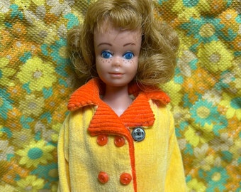 Blond Cécidoré d'une amie de Barbie vintage des années 60