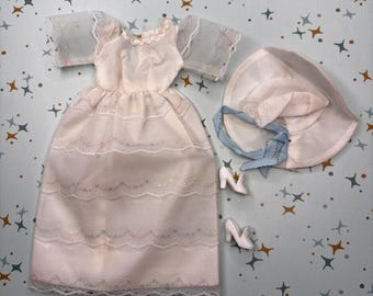 Vintage PETITE OUTFIT BRIDE  Sindy Barbie outfit