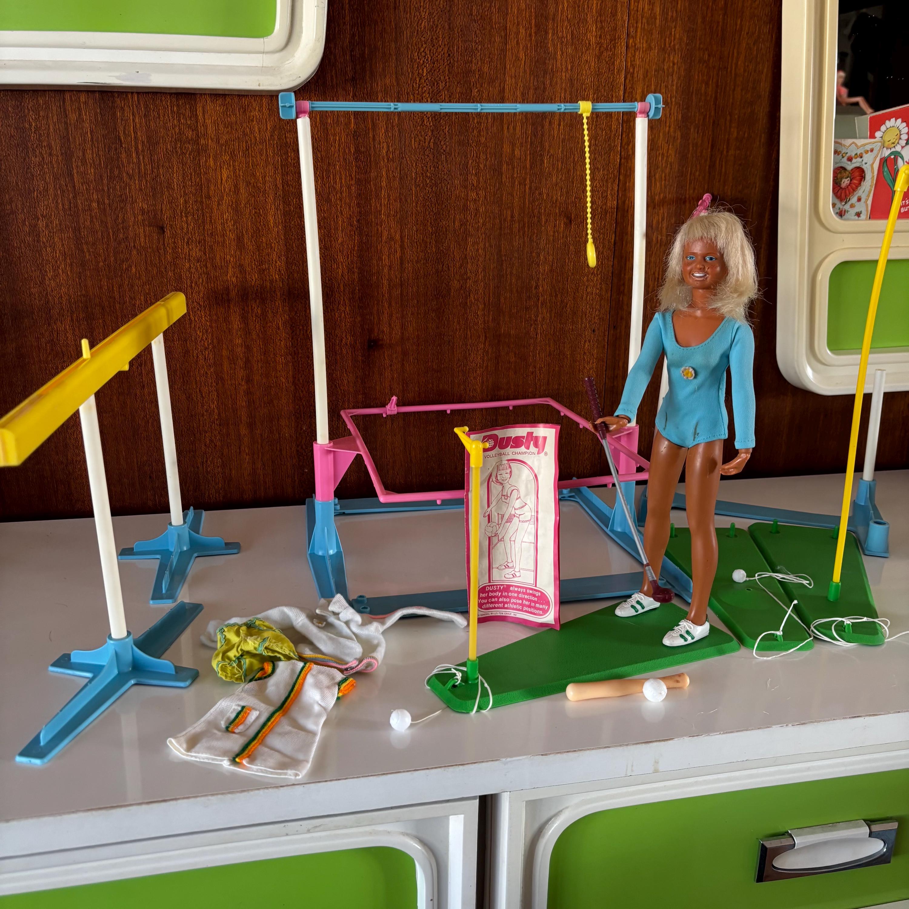 Vintage Kenner DUSTY Doll 1974 Accessory Gymnastics Sports Set