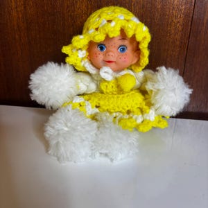Vintage 1960s hobbyist pixie yarn doll