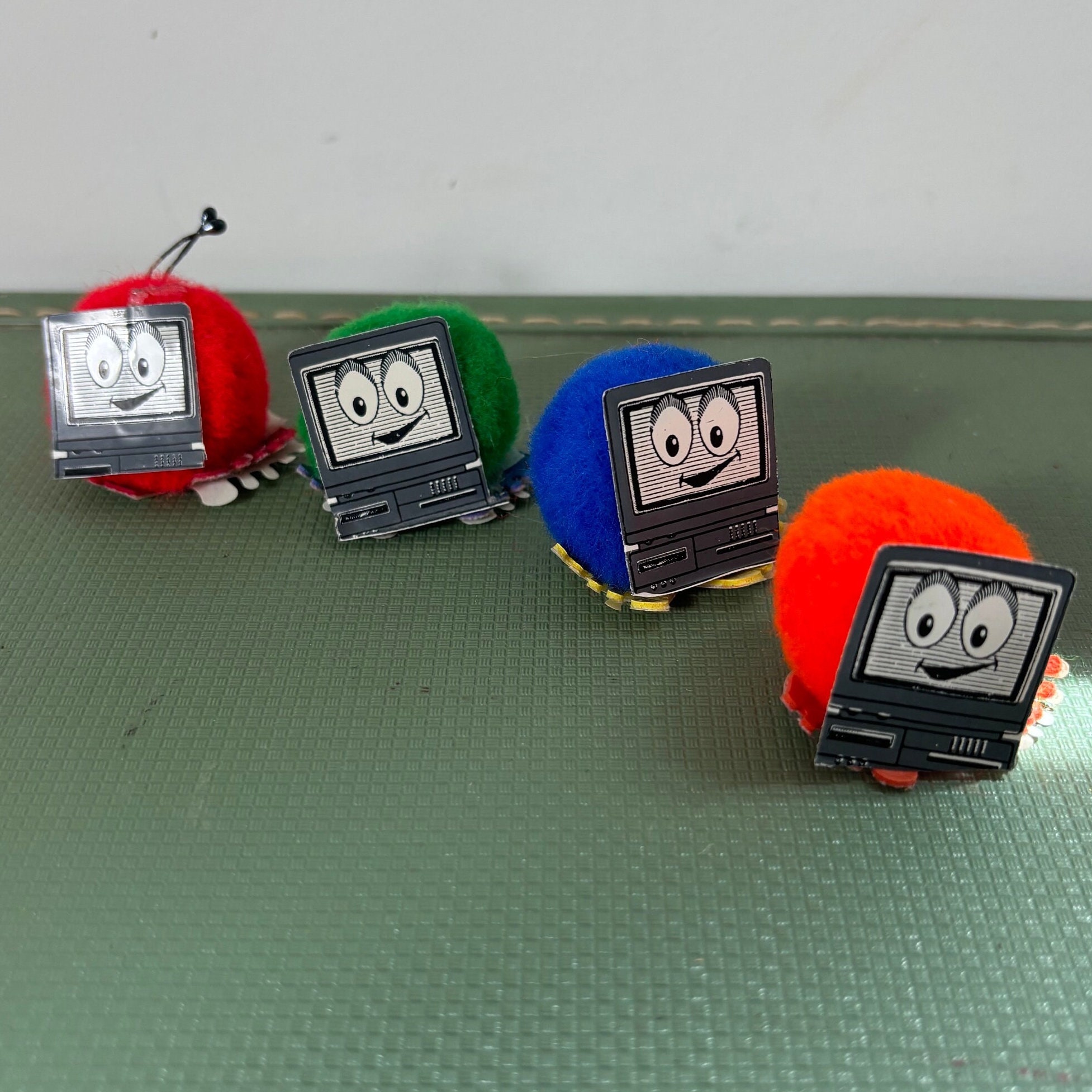 kitschy Vintage anthropomorphic television pompom kitsch set