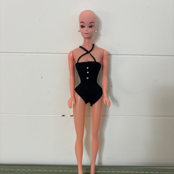1960s  Fashion Queen clone Style doll by Camay