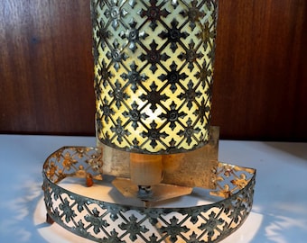 Vintage Sierra Columbia TV Lamp Green & Gold Metal, Mid-Century Lighting fiberglass