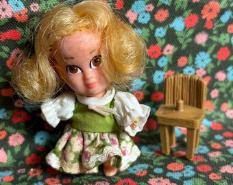 Mini bambola vintage Storykin Kiddle Clone degli anni '60