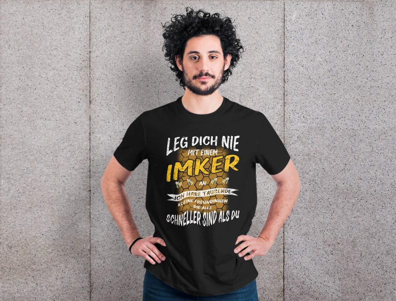 Leg Dich Nie Mit Einem Imker An... Bienen Liebe Unisex Heavy Cotton Tee image 2