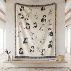 Cozy Cat Throw Woven Blanket Soft Kitten Pattern Black White Collection Living Room Bedroom Pet Owner Comfort Gift Cat Lover Present Themed Tapestry Home Textile Monochromatic Design Modern Style Cute Kitten Accent Furniture Essential