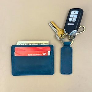 Minimalistischer Kartenhalter, Leder Schlüsselanhänger, maßgeschneiderte Waren, individuelles Geschenk schlanker Kartenhalter, handgemachtes Geschenk für ihn, personalisierte Geschenke.