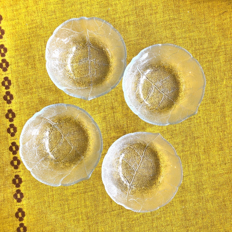 Set of 4 Vintage Arcoroc Aspen Leaf Dinnerware Stamped Arcoroc Made in France 5” Small Dessert Bowls