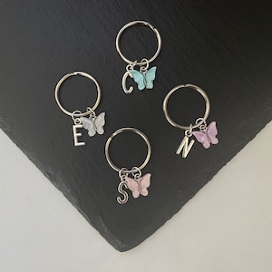 Initial Butterfly Keyring Letter Name Personalised Silver Plated Pendant Charm Butterfly Keychain Blue White Pink Purple