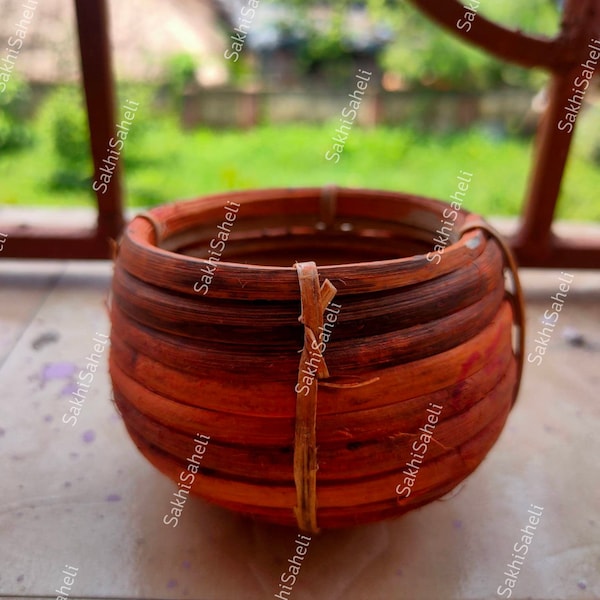 Kunke for Bengali Wedding Rice Paddy Measuring Utensil Made of Cane Grass Beter Kunke for Sindoor Daan Lokkhir Jhapi Bamboo Pot Sindur Dani