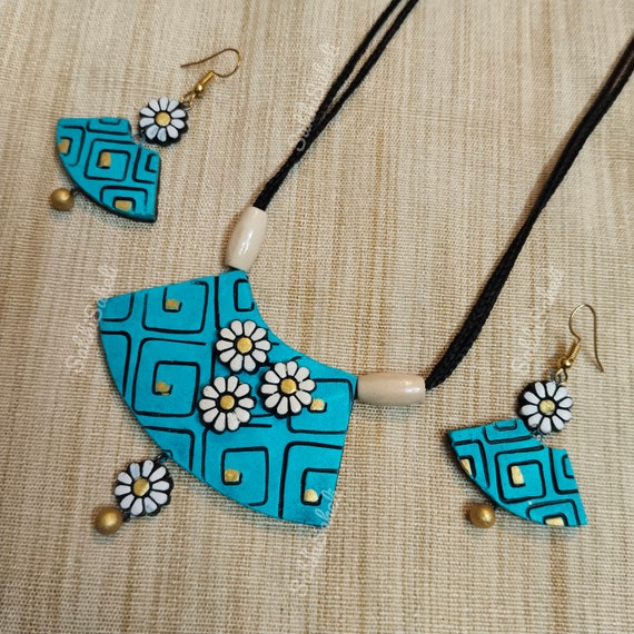Handmade Eco Friendly Jewelry: Sustainable Style Redefined