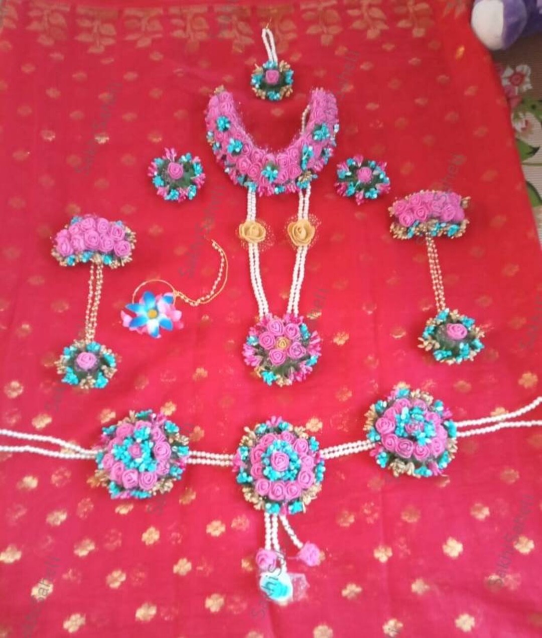 Indian Floral Haldi Jewelry Set With Pink Blue Mangtika Etsy