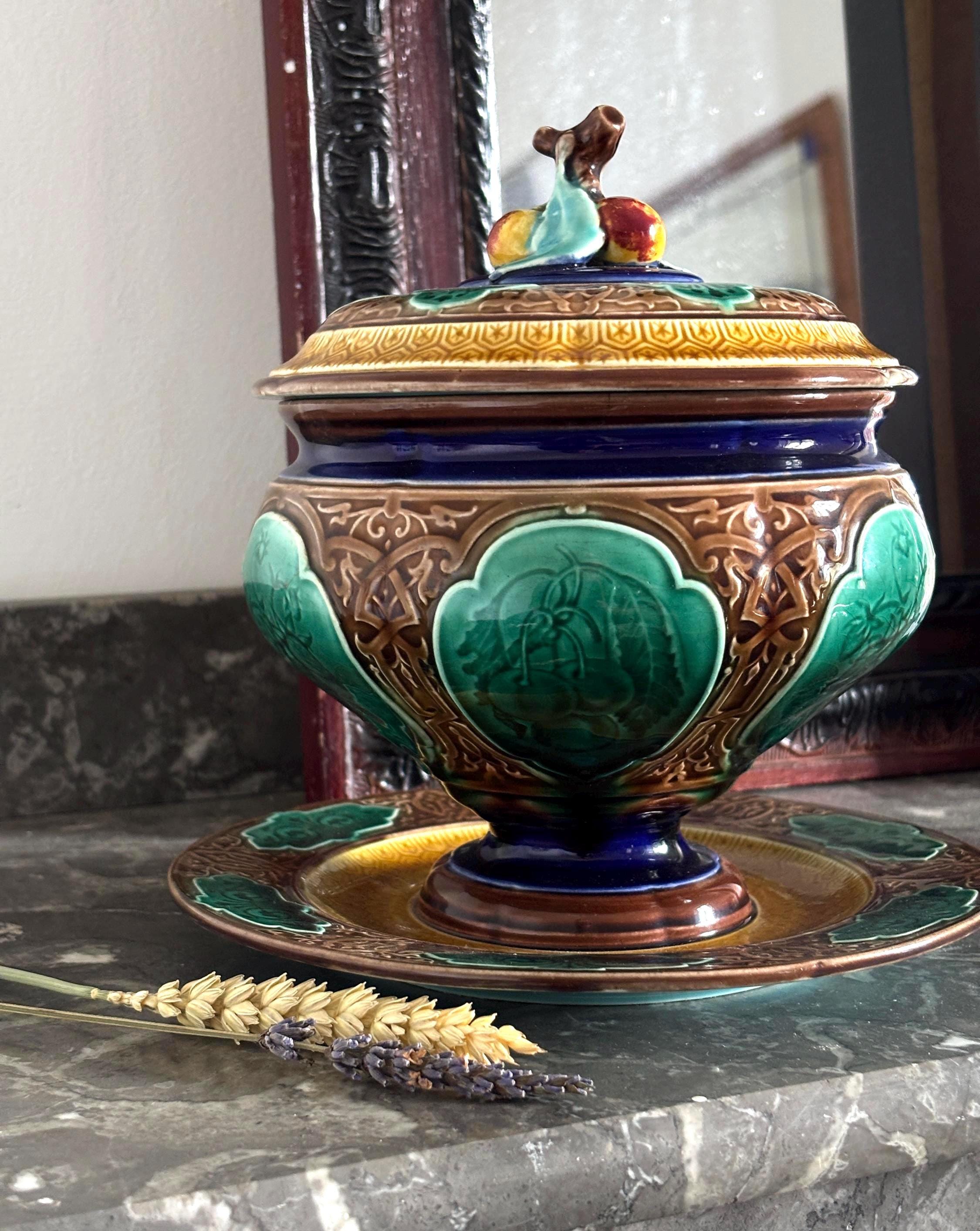 Sarreguemines Majolica Confiture Pot — Complete With Lid