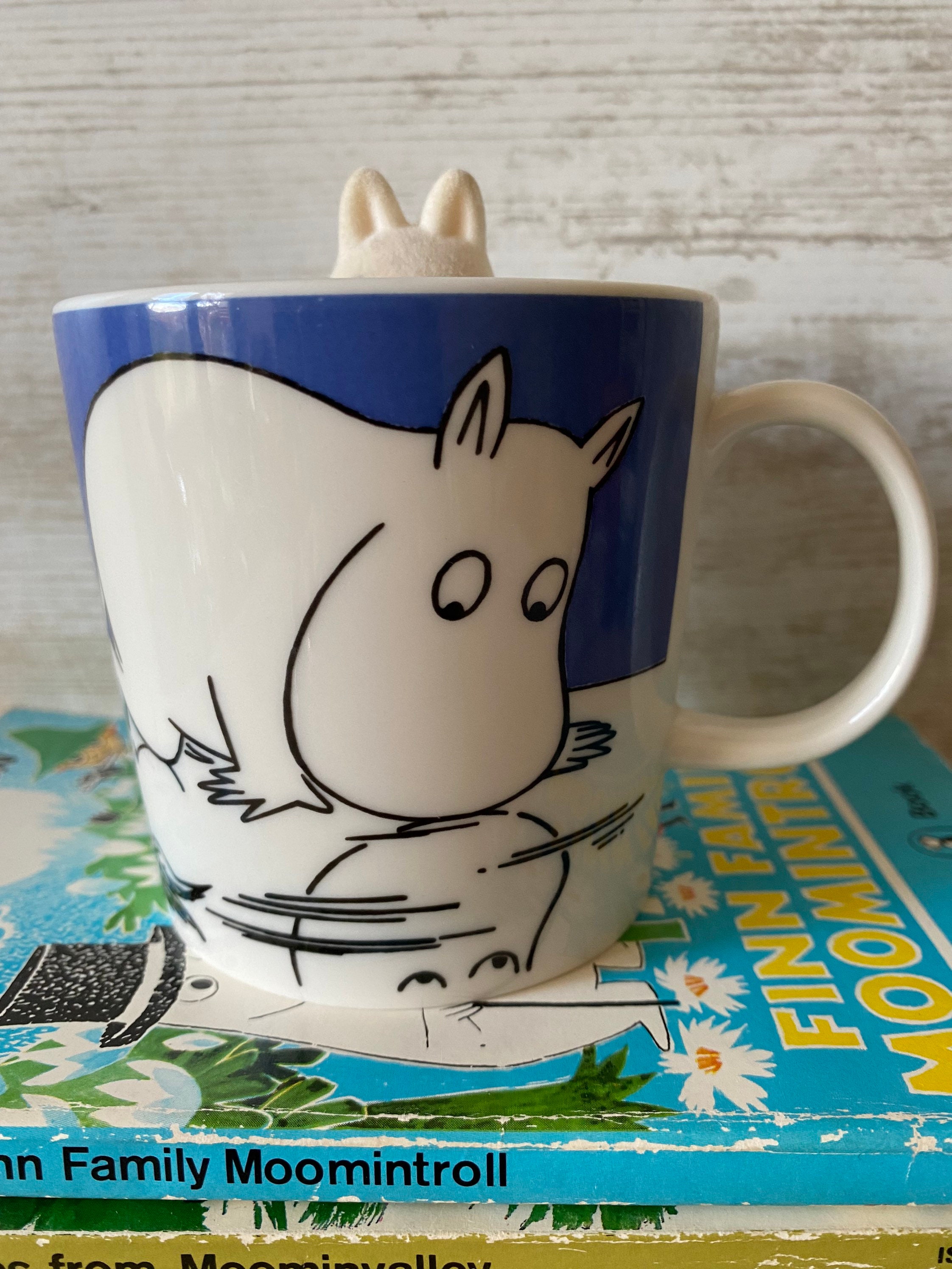 Rare Arabia Finland Ceramic Moomin Mug, Mettant en Vedette Troll On Ice Collectible Discontinué Mug