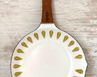Cathrineholm Yellow & White Lotus Skillet 8.5 Inch, Cathrineholm