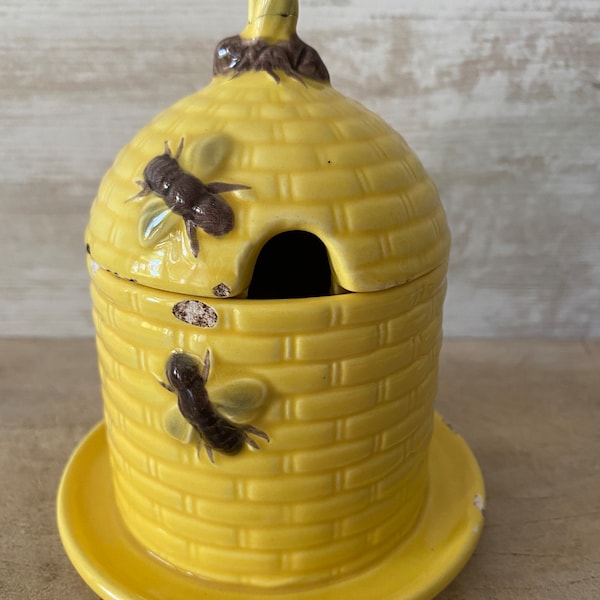 Vintage Goebel ceramic Honey Pot, yellow hive shape honey pot with Majolica bees.