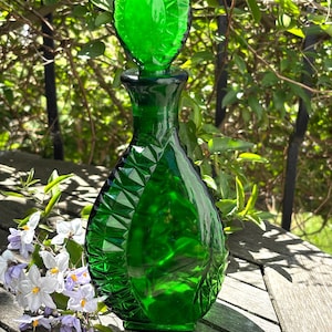 Vintage Green Glass Genie Bottle Decanter – Leaf-Shaped Stopper, Rare Shape,  Empoli, Italy, Mid Century Modern Decor