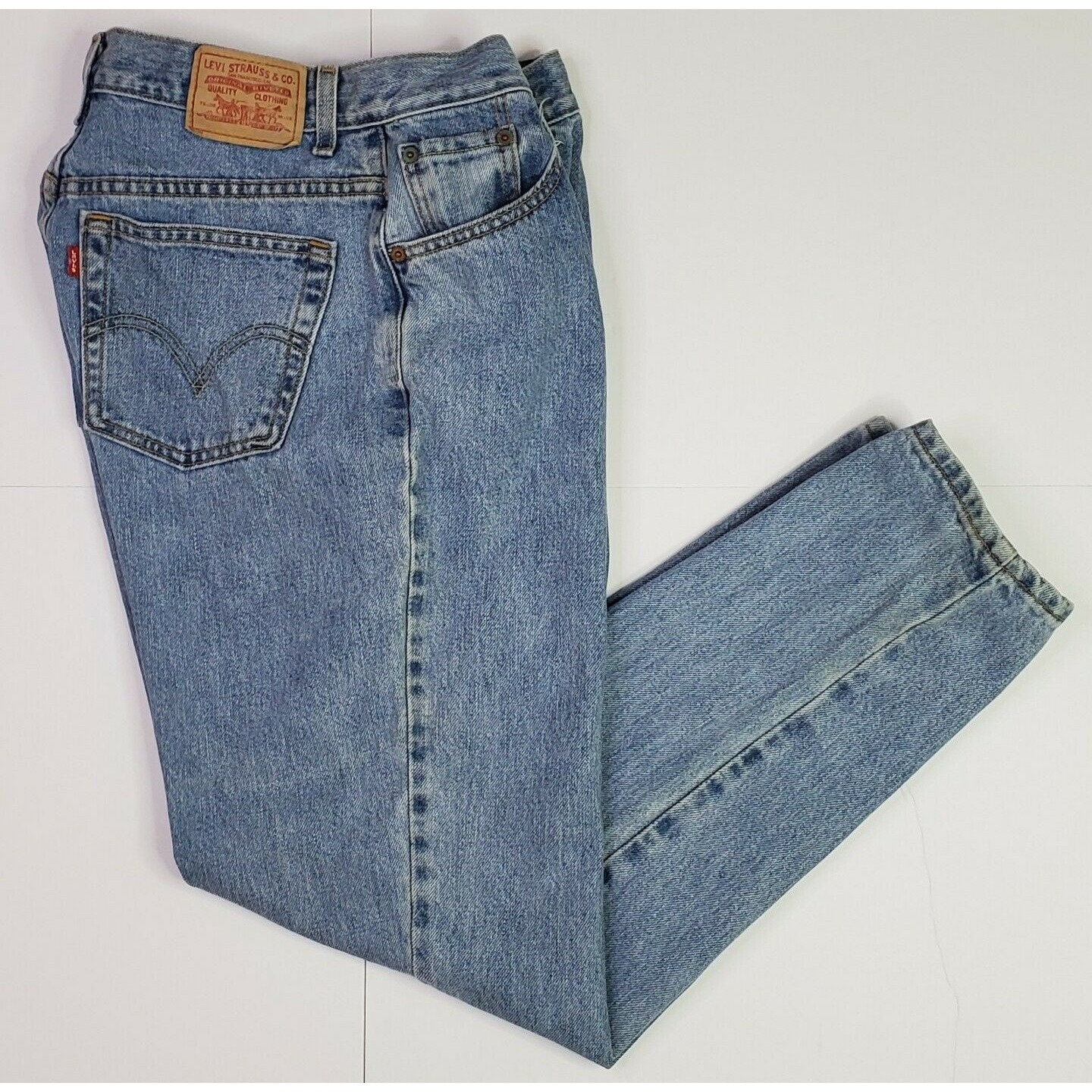 Vintage Levis 550 Relaxed Fit Tapered 
