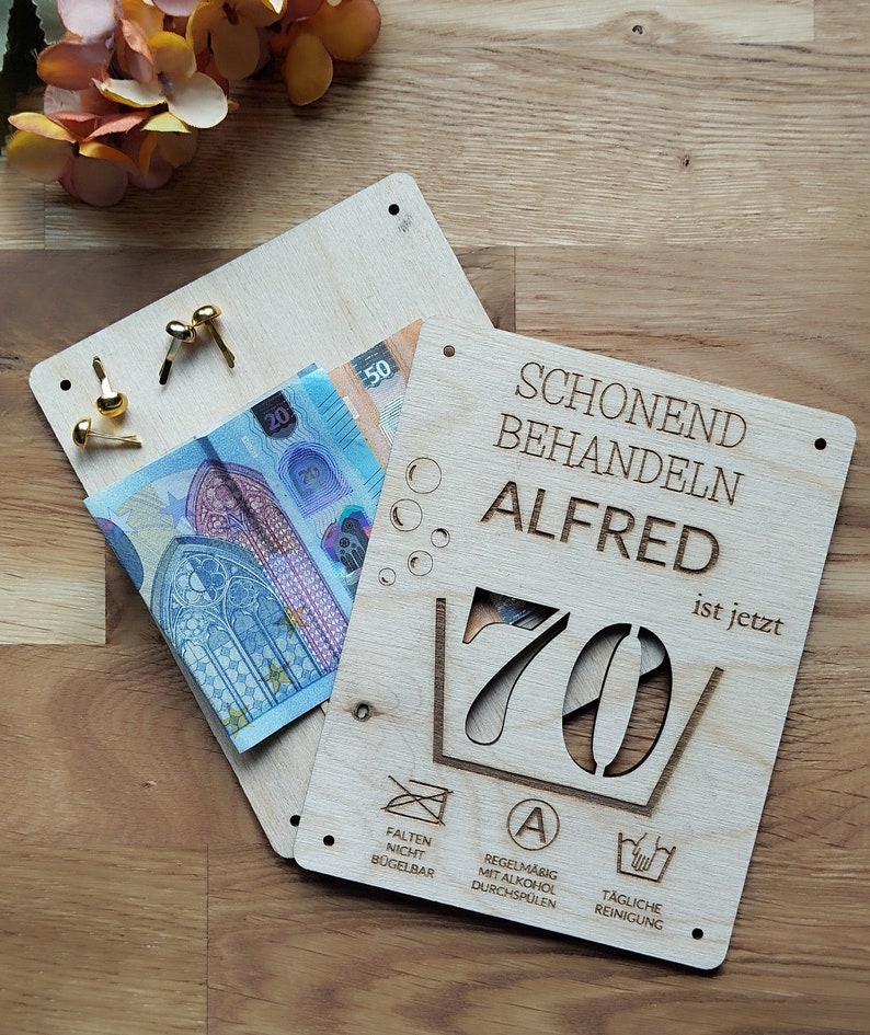 Carte cadeau en bois, anniversaire rond, carte en bois 60, carte d'anniversaire amusante, 30, 40, 50, 70, cadeau en argent personnalisé avec nom image 3