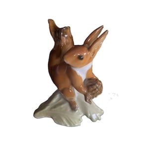 Hutschenreuther Selb 2268/2F Squirrel