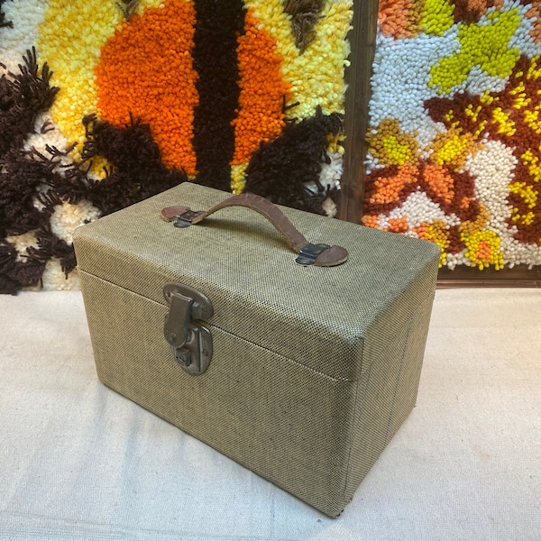 Vintage 1930 Tweed Travel Case