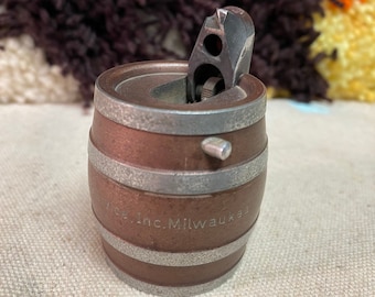 Vintage Baier Ges-Gesch Figural Beer Barrel Semi-Automatic Lighter