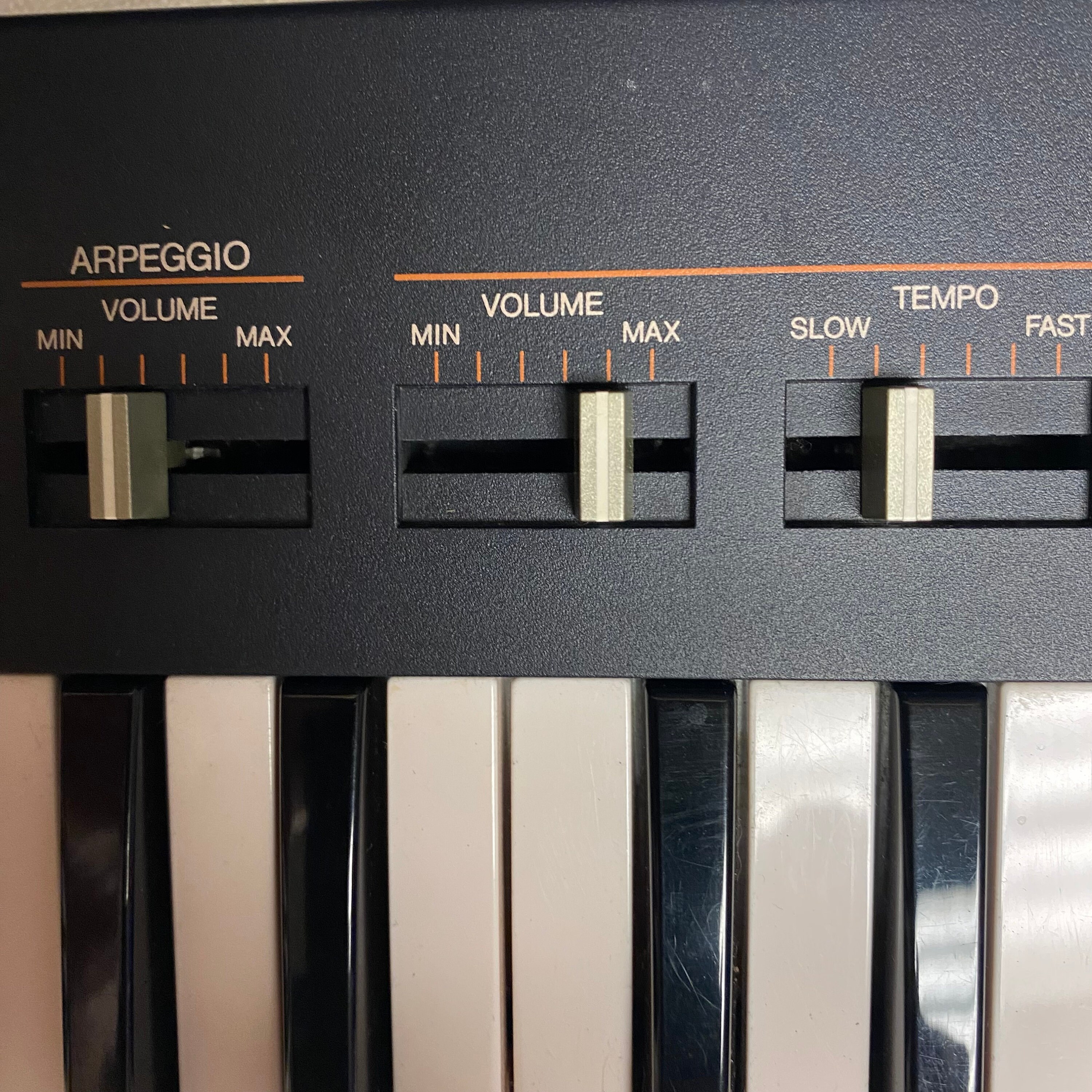 yamaha portasound ps-400 専用ハードケース付き - メルカリ