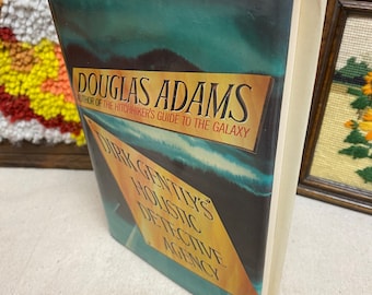 Vintage Douglas Adams Dirk Gently's Holistic Detective Agency