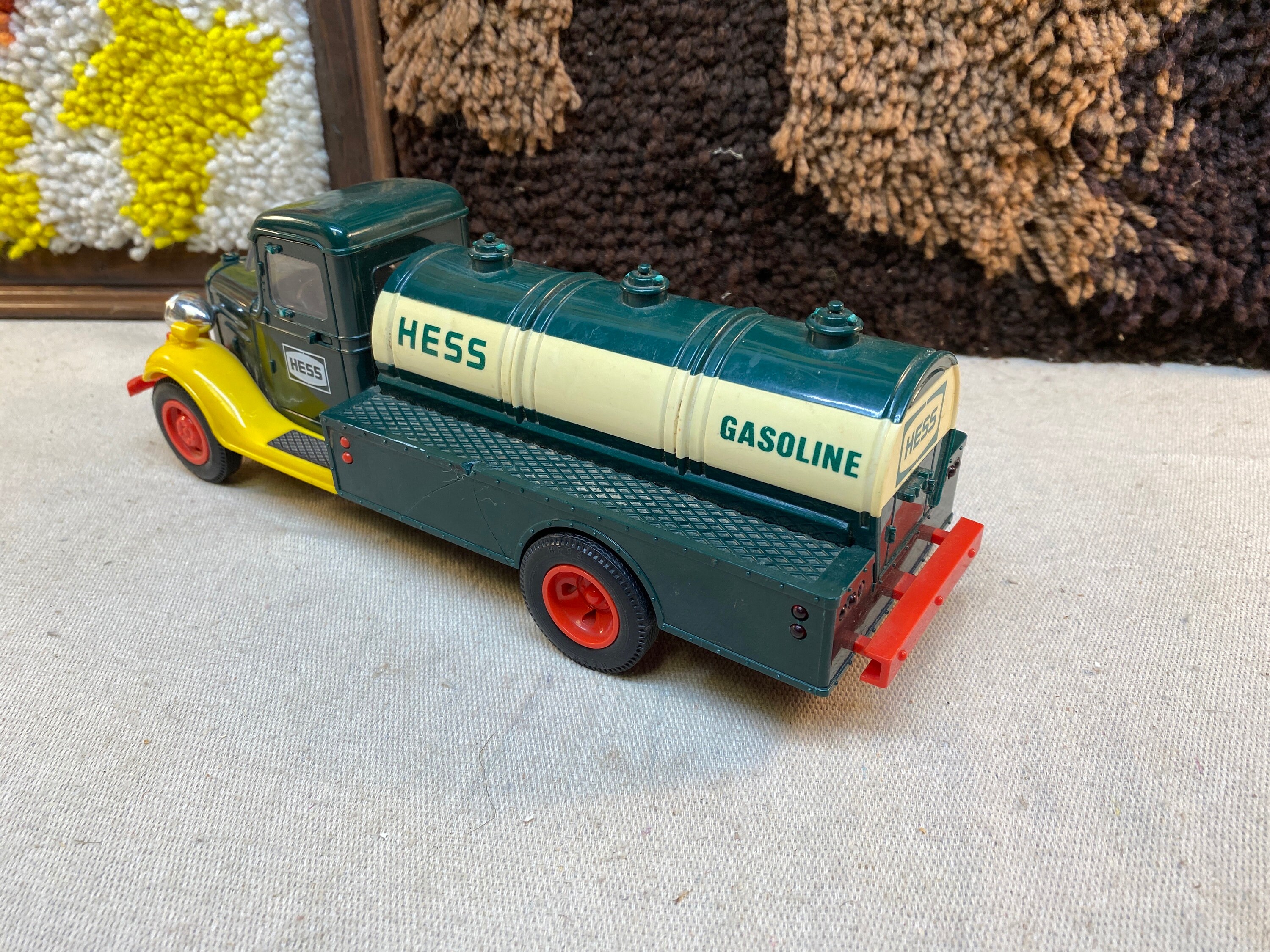 HESS 1996 ガソリン ミニカー 模型 アンティーク   アメリカ HESS 1996 ガソリン ミニカー 模型 アンティーク アメリカの通販