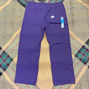 Vintage Hanes women’s large comfort blend purple fleece pant with elastic waist.